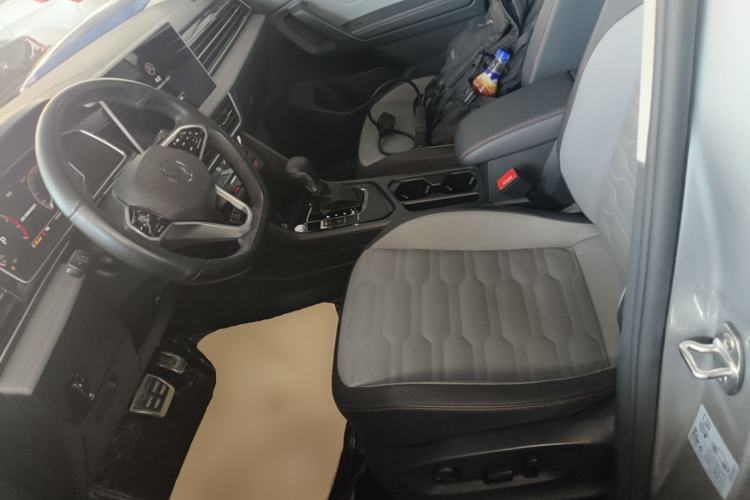 Used Volkswagen Tiguan X 2023 Revised Version 330TSI Two-Wheel-Drive Flagship Edition Left Front Seat