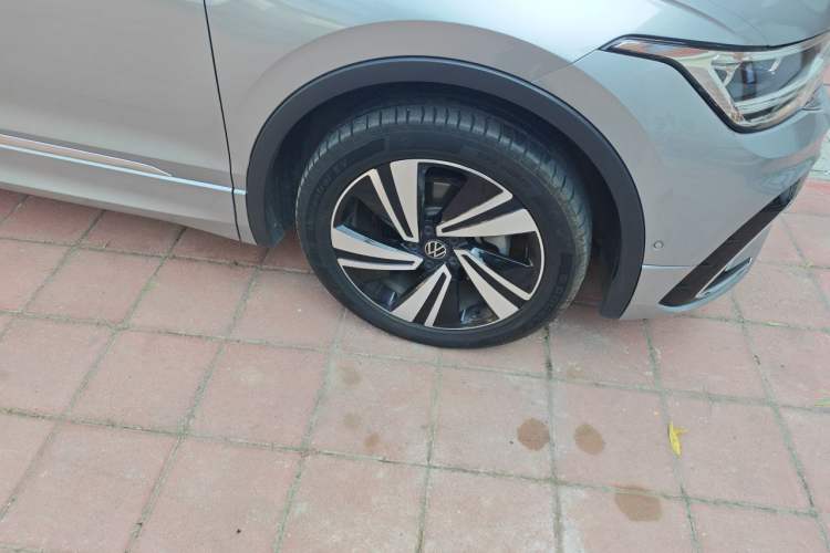 Used Volkswagen Tiguan X 2023 330TSI Two-Wheel-Drive Flagship Edition Right Front Wheel Hub