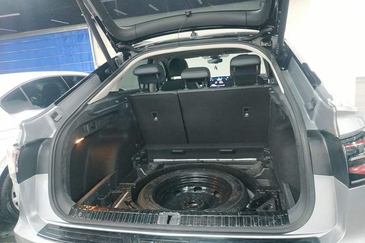Used Volkswagen Tiguan X 2023 Facelift 330TSI Two-Wheel-Drive Prestige Flagship Edition Trunk