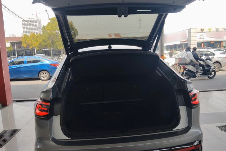 Used Volkswagen Tiguan X 2023 330TSI Two-Wheel-Drive Flagship Edition Trunk