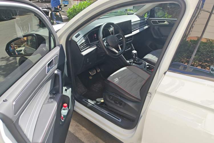Used Volkswagen Tiguan X 2023 330TSI Two-Wheel-Drive Prestige Flagship Edition Driver Seat