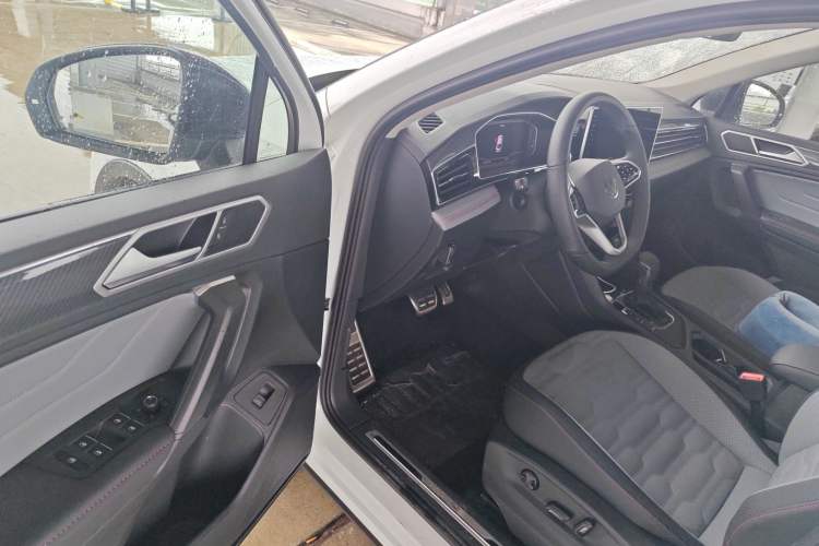Used Volkswagen Tiguan X 2023 330TSI Two-Wheel-Drive Flagship Edition Driver Seat