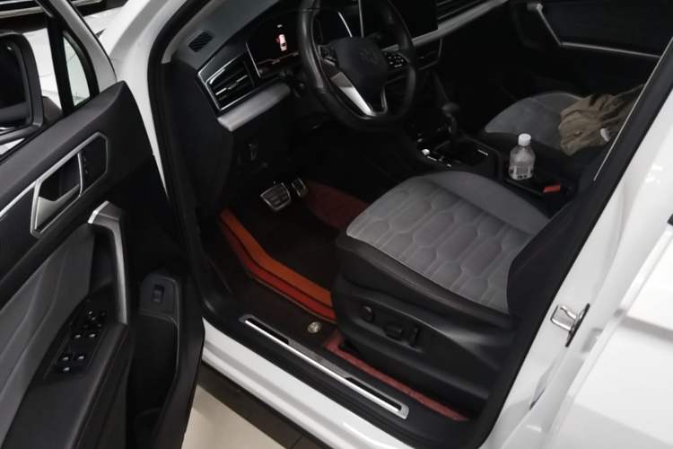 Used Volkswagen Tiguan X 2023 Revised Version 330TSI Two-Wheel-Drive Flagship Edition Driver Seat