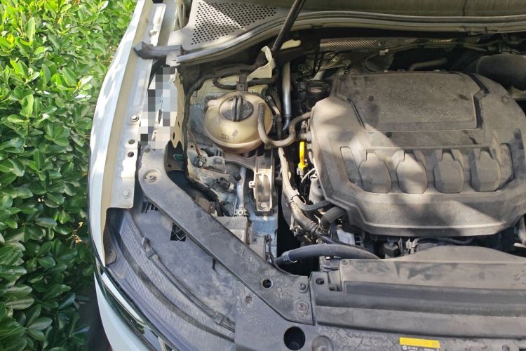 Used Volkswagen Tiguan X 2023 330TSI Two-Wheel-Drive Prestige Flagship Edition Engine Bay Right