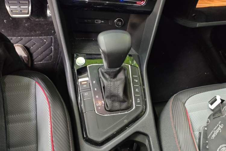 Used Volkswagen Tiguan X 2023 Facelift 330TSI Two-Wheel-Drive Prestige Flagship Edition Gear Lever
