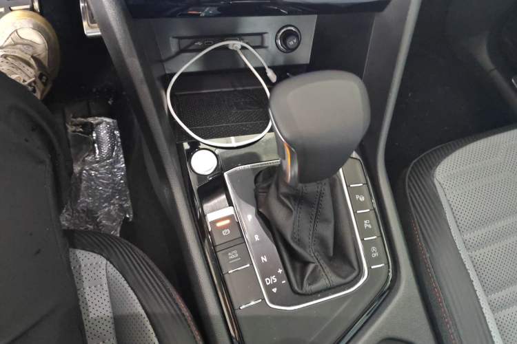 Used Volkswagen Tiguan X 2023 330TSI Two-Wheel-Drive Flagship Edition Gear Lever