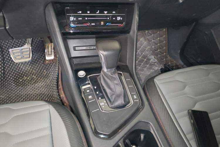Used Volkswagen Tiguan X 2023 330TSI Two-Wheel Drive Luxury Edition Gear Lever