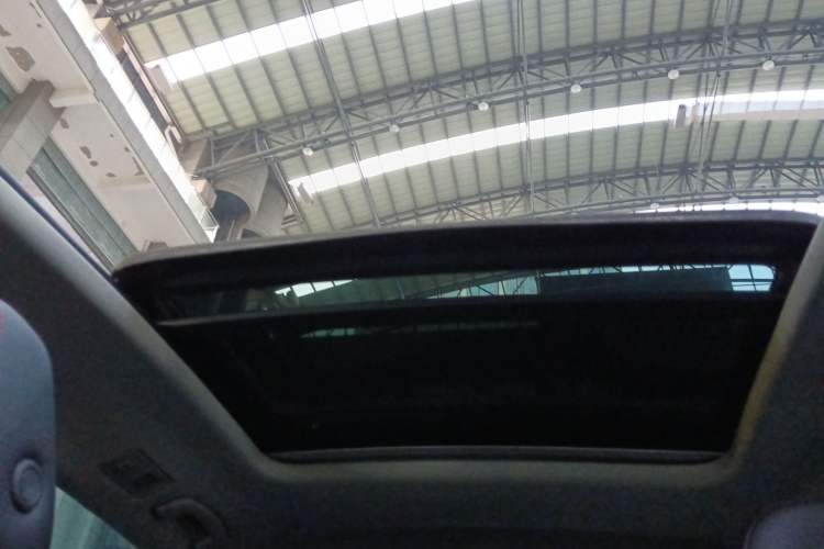 Used Volkswagen Tiguan X 2023 330TSI Two-Wheel-Drive Prestige Flagship Edition Headliner