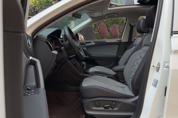 Used Volkswagen Tiguan X 2023 Revised Version 330TSI Two-Wheel-Drive Flagship Edition Interior 2