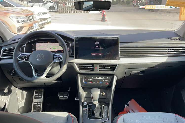 Used Volkswagen Tiguan X 2023 330TSI Two-Wheel-Drive Prestige Flagship Edition Interior 3