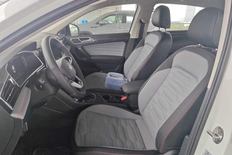 Used Volkswagen Tiguan X 2023 330TSI Two-Wheel-Drive Flagship Edition Left Front Seat