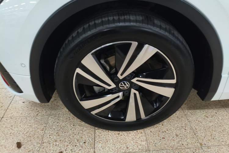 Used Volkswagen Tiguan X 2023 Revised Version 330TSI Two-Wheel-Drive Flagship Edition Left Front Wheel Hub
