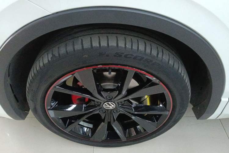 Used Volkswagen Tiguan X 2023 330TSI Two-Wheel-Drive Prestige Flagship Edition Left Front Wheel Hub