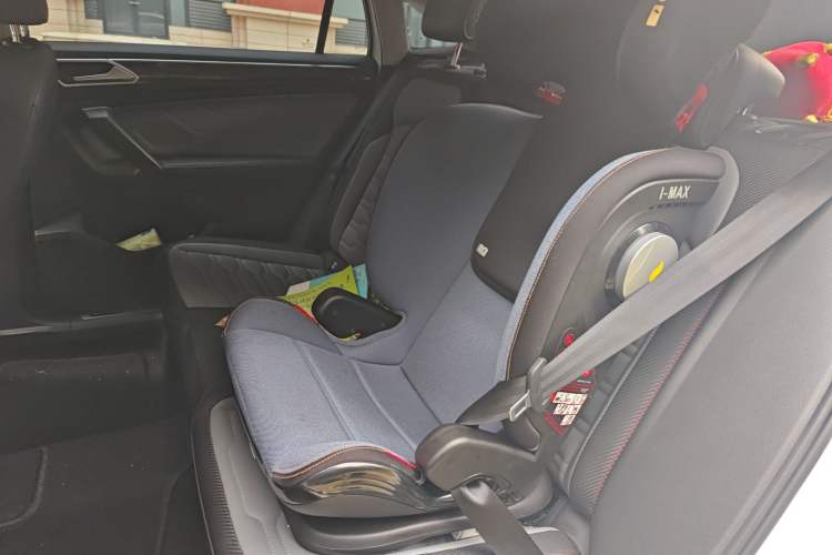 Used Volkswagen Tiguan X 2023 Revised Version 330TSI Two-Wheel Drive Enjoyment Edition Left Rear Seat