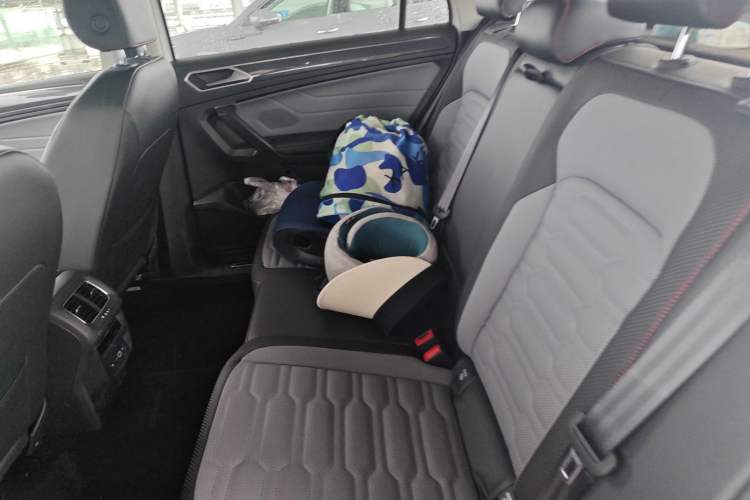 Used Volkswagen Tiguan X 2023 330TSI Two-Wheel-Drive Flagship Edition Left Rear Seat