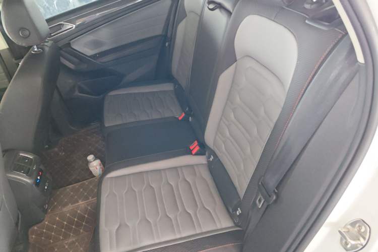 Used Volkswagen Tiguan X 2023 330TSI Two-Wheel Drive Luxury Edition Left Rear Seat