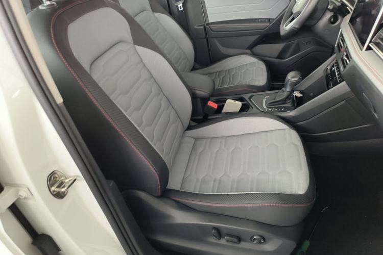 Used Volkswagen Tiguan X 2023 Revised Version 330TSI Two-Wheel-Drive Flagship Edition Right Front Seat