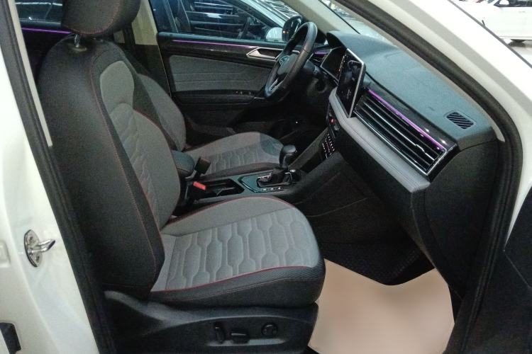 Used Volkswagen Tiguan X 2023 330TSI Two-Wheel-Drive Prestige Flagship Edition Right Front Seat