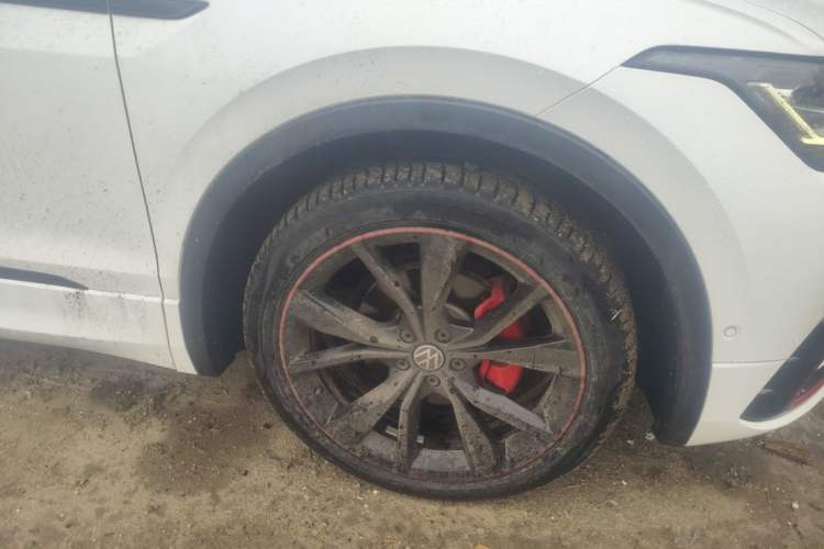 Used Volkswagen Tiguan X 2023 330TSI Two-Wheel-Drive Prestige Flagship Edition Right Front Wheel Hub