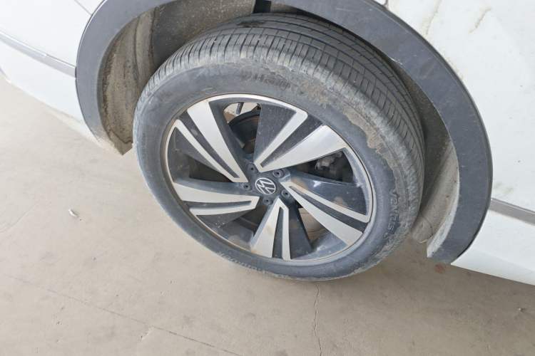 Used Volkswagen Tiguan X 2023 330TSI Two-Wheel Drive Luxury Edition Right Rear Wheel Hub