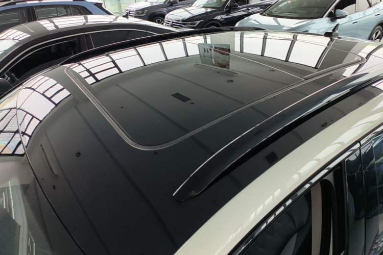 Used Volkswagen Tiguan X 2023 Revised Version 330TSI Two-Wheel-Drive Flagship Edition Roof