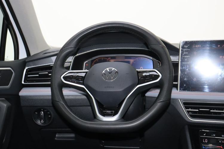 Used Volkswagen Tiguan X 2023 Revised Version 330TSI Two-Wheel-Drive Flagship Edition Steering Wheel