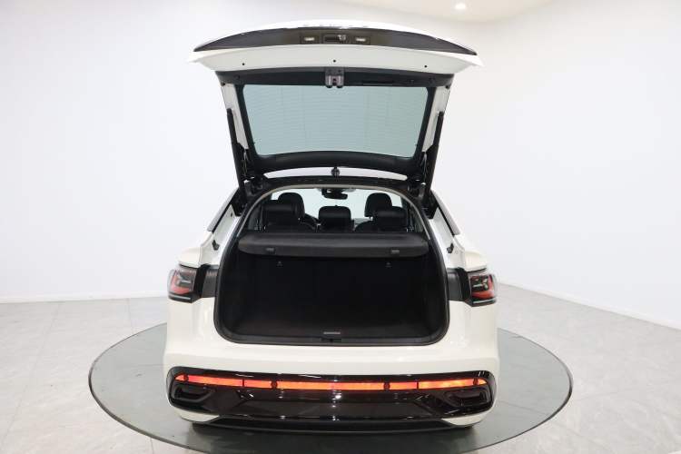 Used Volkswagen Tiguan X 2023 Revised Version 330TSI Two-Wheel-Drive Flagship Edition Trunk