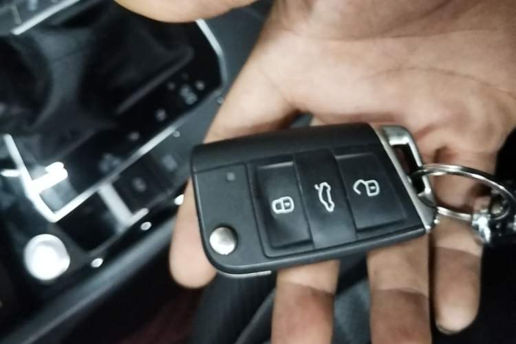 Used Volkswagen Tiguan X 2023 Revised Version 330TSI Two-Wheel-Drive Flagship Edition Vehicle Key
