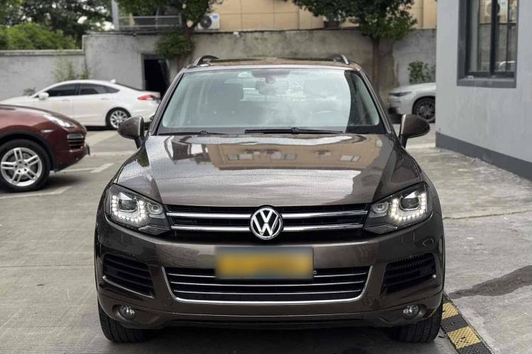 Used Volkswagen Touareg 2011 3.0 TDI Diesel Comfort Version Exterior 1