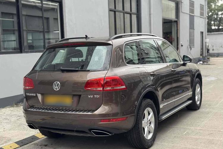 Used Volkswagen Touareg 2011 3.0 TDI Diesel Comfort Version Exterior 5