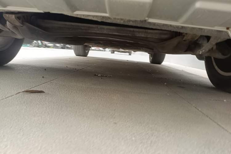 Used Volkswagen Touareg 2007 4.2L Top-of-the-Line Version Chassis Front