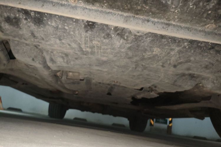 Used Volkswagen Touareg 2007 3.6L Standard Version Chassis Front