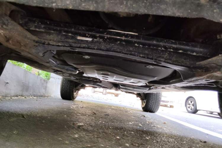 Used Volkswagen Touareg 2007 3.6L Top-Tier Version Chassis Front