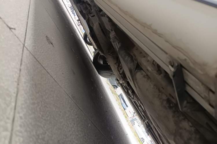 Used Volkswagen Touareg 2007 4.2L Top-of-the-Line Version Chassis Rear Left