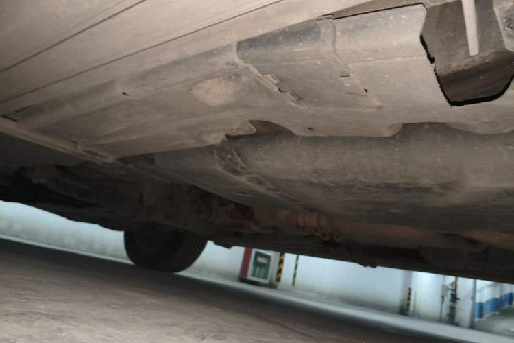 Used Volkswagen Touareg 2007 3.6L Standard Version Chassis Rear Left