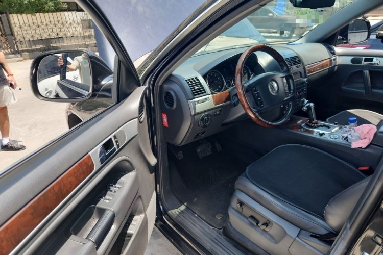 Used Volkswagen Touareg 2007 3.6L Luxury Model Driver Seat