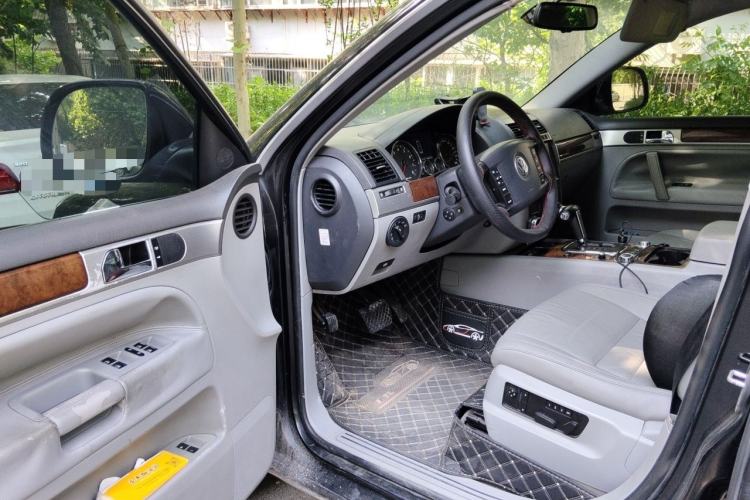 Used Volkswagen Touareg 2007 3.6L Top-Tier Version Driver Seat