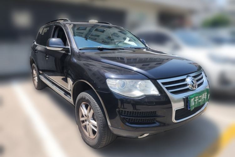 Used Volkswagen Touareg 2007 3.6L Luxury Model Front Right 45 Deg