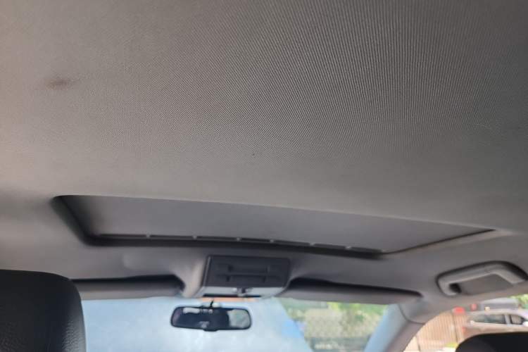 Used Volkswagen Touareg 2007 3.6L Luxury Model Headliner