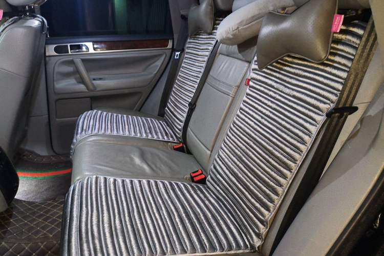 Used Volkswagen Touareg 2007 3.6L Standard Version Left Rear Seat