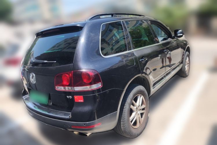 Used Volkswagen Touareg 2007 3.6L Luxury Model Rear Right 45 Deg