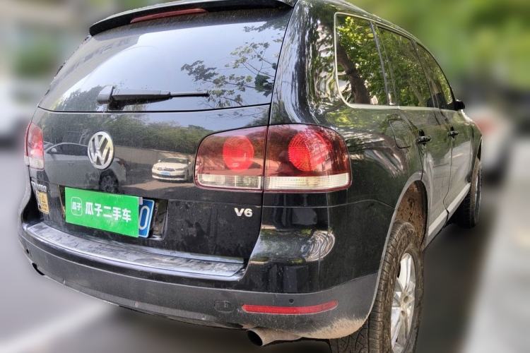 Used Volkswagen Touareg 2007 3.6L Top-Tier Version Rear Right 45 Deg