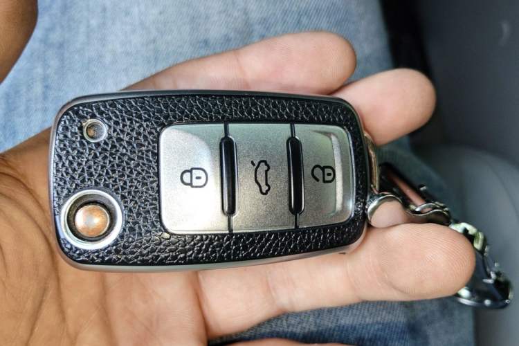 Used Volkswagen Touareg 2007 3.6L Top-Tier Version Vehicle Key