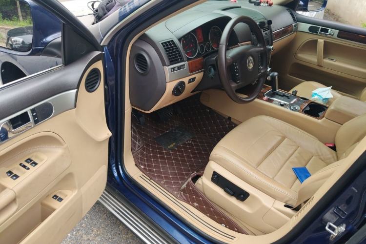 Used Volkswagen Touareg 2007 3.6L Standard Edition Driver Seat