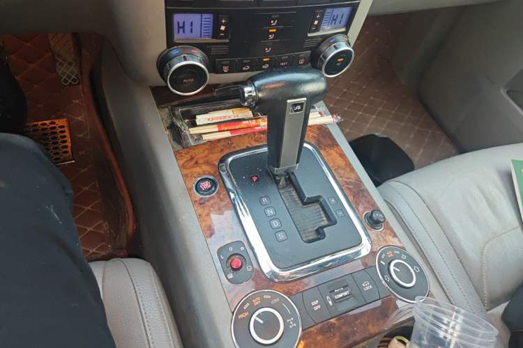 Used Volkswagen Touareg 2007 3.6L Luxury Model Gear Lever
