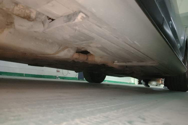 Used Volkswagen Touareg 2007 3.6L Luxury Model Chassis Rear Right
