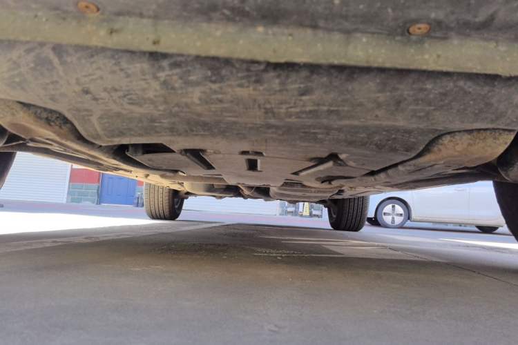 Used Volkswagen Touareg 2009 3.0T Diesel Luxury Version Chassis Front