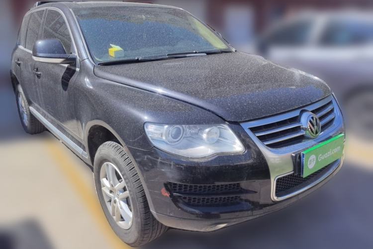 Used Volkswagen Touareg 2009 3.0T Diesel Luxury Version Front Right 45 Deg