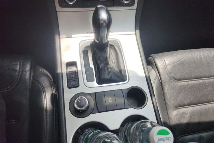 Used Volkswagen Touareg 2009 3.0T Diesel Standard Model Gear Lever