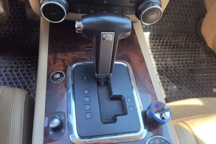 Used Volkswagen Touareg 2009 3.0T Diesel Luxury Version Gear Lever